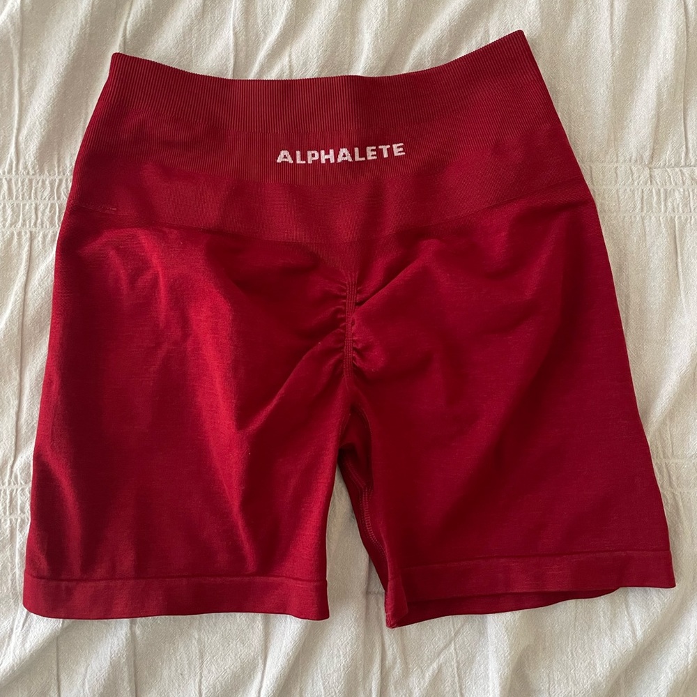 Alphalete Amplify shorts